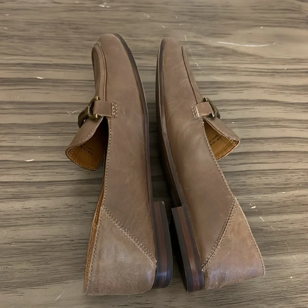 PATRICIA NASH FIA TAUPE LEATHER HORSE BIT LOAFERS 6